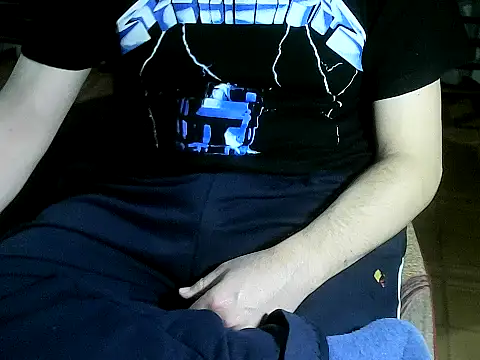 OreCam online show from April 10, 2026, 11:56 pm