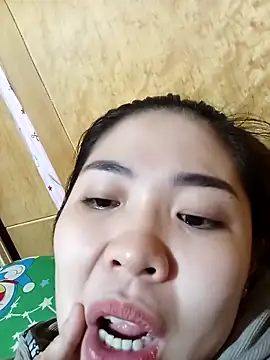 Lin-kute98 online show from February 10, 2026, 6:12 am