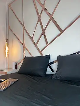 Snapshot of Celeste_Valencia_ chatting on February 7, 2026, 4:20 am Celeste Valencia online show from February 7, 2026, 4:20 am