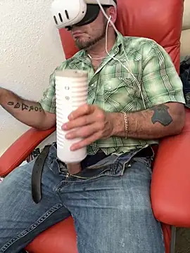 2addictivelyhorny online show from March 10, 2026, 2:32 pm