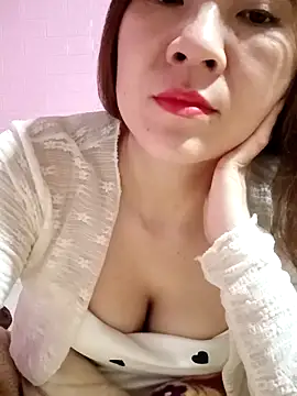 Lily-ross22 online show from December 21, 2025, 6:31 pm