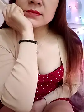 Lily-ross22 online show from March 11, 2026, 5:12 am