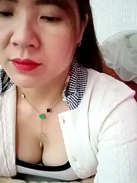 Lily-ross22 online show from February 10, 2026, 4:22 am