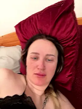 Snapshot of TomilaSi chatting on January 18, 2026, 12:30 pm TomilaSi online show from January 18, 2026, 12:30 pm