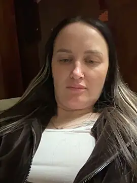 Snapshot of TomilaSi chatting on February 23, 2026, 10:21 pm TomilaSi online show from February 23, 2026, 10:21 pm