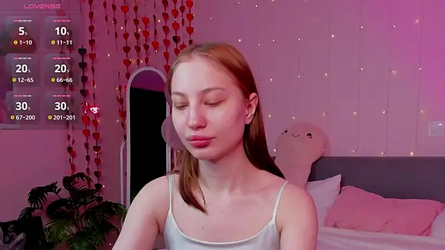 Snapshot of lally_cute chatting on February 27, 2026, 7:24 pm lally cute online show from February 27, 2026, 7:24 pm