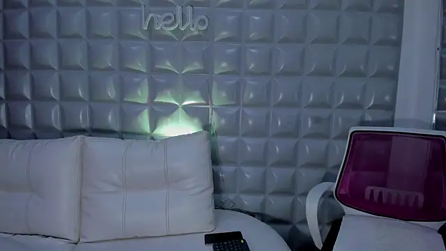 sol-angel online show from December 16, 2025, 4:22 pm