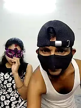 Snapshot of Sexy_komal02 chatting on December 4, 2025, 1:32 pm Sexy komal02 online show from December 4, 2025, 1:32 pm