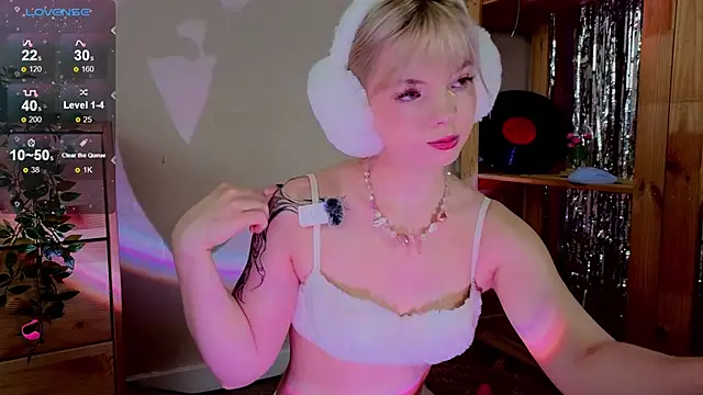 Snapshot of Me1inMonro chatting on January 19, 2026, 10:41 am Me1inMonro online show from January 19, 2026, 10:41 am