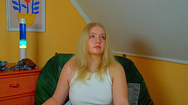 Snapshot of EmilyEvanse chatting on November 29, 2025, 6:13 am EmilyEvanse online show from November 29, 2025, 6:13 am