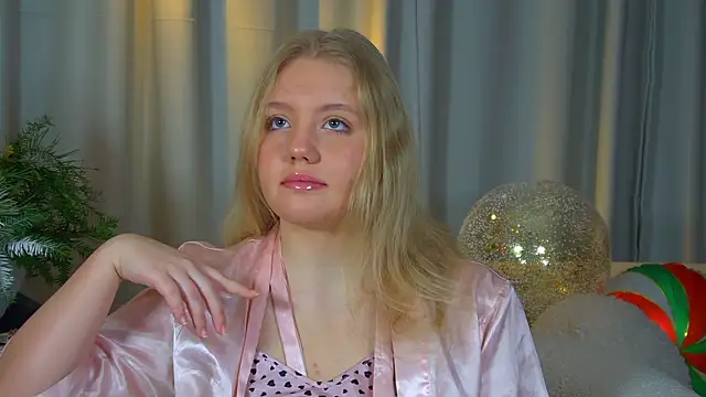 EmilyEvanse online show from December 17, 2025, 6:18 am