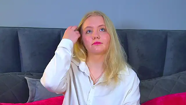 Snapshot of EmilyEvanse chatting on December 1, 2025, 6:36 am EmilyEvanse online show from December 1, 2025, 6:36 am