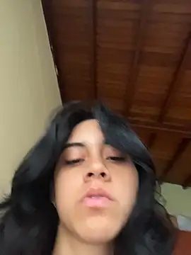 Miia moonn online show from April 8, 2026, 2:18 pm