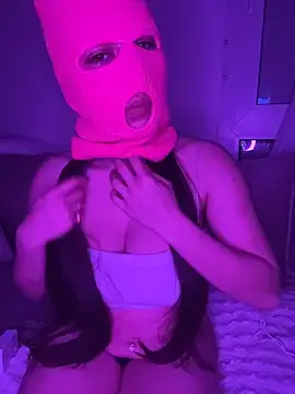 Snapshot of linaatchikita chatting on April 10, 2026, 11:12 pm linaatchikita online show from April 10, 2026, 11:12 pm