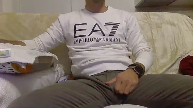 Eroshotlicker online show from January 7, 2026, 10:48 pm