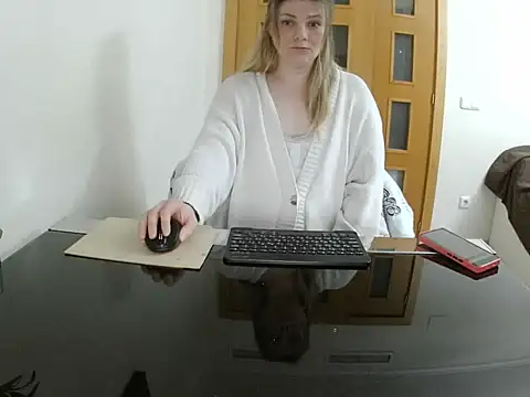 Adelyxveex online show from December 22, 2025, 11:27 pm