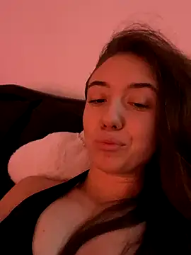 Snapshot of CristinaSw chatting on December 15, 2025, 2:12 pm CristinaSw online show from December 15, 2025, 2:12 pm