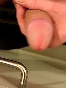 poeperke2830 online show from February 24, 2026, 1:17 am