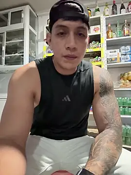 OliverWest04 online show from April 10, 2026, 12:39 am