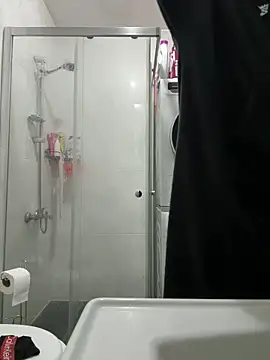 Bigefe online show from February 15, 2026, 8:19 pm