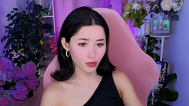 Snapshot of RedMidnight chatting on June 21, 2026, 3:51 pm RedMidnight online show from June 21, 2026, 3:51 pm