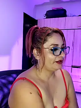 Snapshot of sexy_ambarr chatting on December 3, 2025, 4:35 am sexy ambarr online show from December 3, 2025, 4:35 am