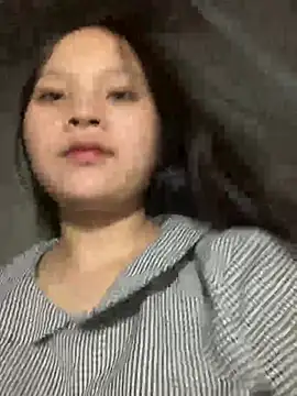 Lisa-sexyy online show from April 5, 2026, 1:18 pm