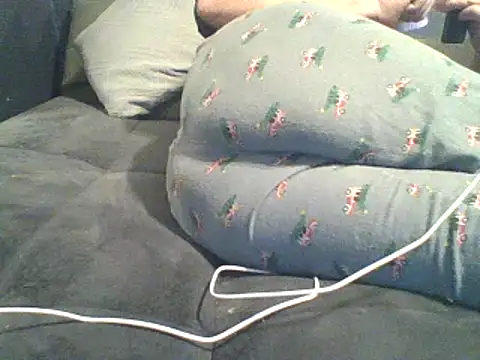 xxxenzo1 online show from March 10, 2026, 12:42 pm