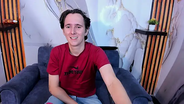 Aaron LatinMen2 online show from November 25, 2025, 3:40 am