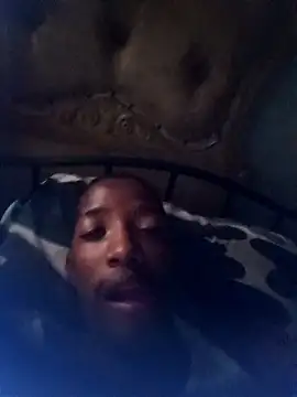 Cuteyuuboy2086 online show from January 14, 2026, 8:07 am