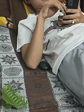 Snapshot of anjli_22 chatting on July 13, 2026, 12:26 pm anjli 22 online show from July 13, 2026, 12:26 pm