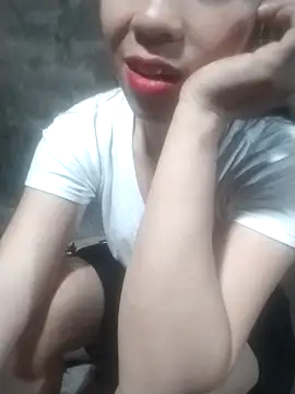 tieutam122 online show from January 18, 2026, 2:15 am