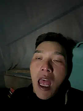 sanu551 online show from December 18, 2025, 11:47 am