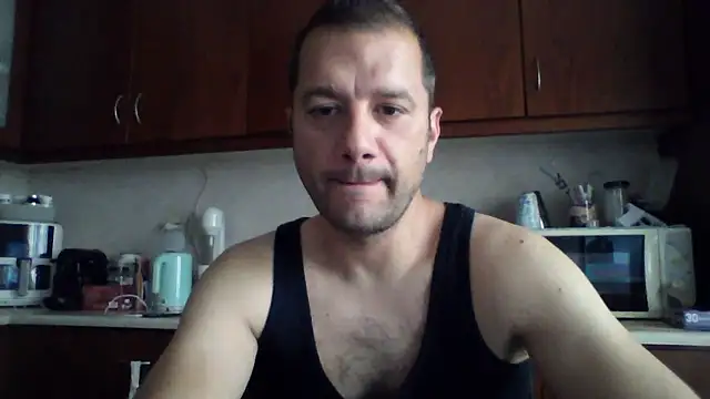 Snapshot of Billakos chatting on June 3, 2026, 7:31 am Billakos online show from June 3, 2026, 7:31 am