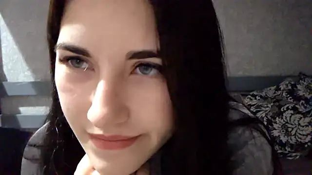 StarYeadon online show from December 4, 2025, 5:17 am