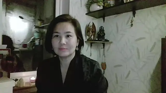 Snapshot of Nettie_Allie chatting on November 28, 2025, 2:50 pm Nettie Allie online show from November 28, 2025, 2:50 pm
