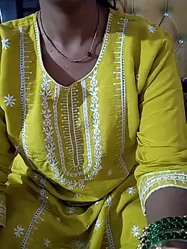 Snapshot of RASHMI_SHARMA9 chatting on February 15, 2026, 11:42 am RASHMI SHARMA9 online show from February 15, 2026, 11:42 am