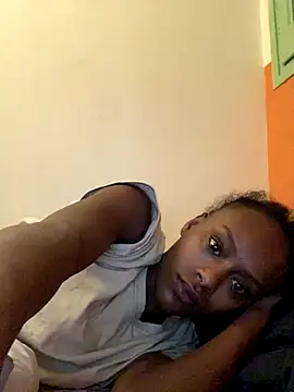    Hannah    online show from December 14, 2025, 9:26 am