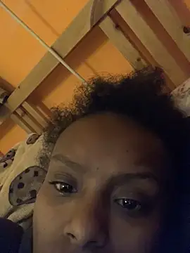 Snapshot of ___Hannah___ chatting on November 27, 2025, 2:39 pm Hannah online show from November 27, 2025, 2:39 pm