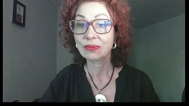 Kelly Flurr online show from May 25, 2026, 2:05 pm
