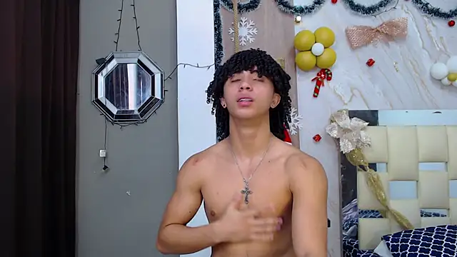 kim curlyy online show from December 20, 2025, 4:32 pm