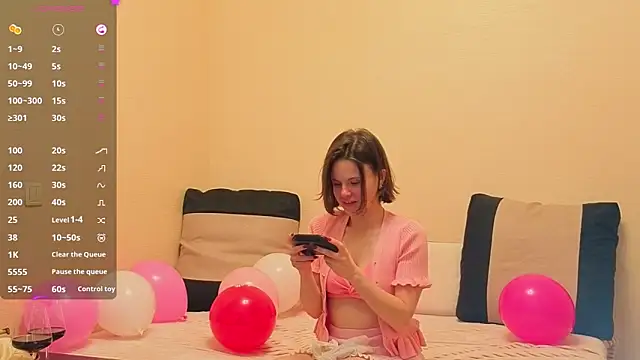 Snapshot of AlexaLurexx chatting on February 14, 2026, 3:12 pm AlexaLurexx online show from February 14, 2026, 3:12 pm