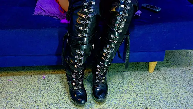 AriesVelvet online show from April 1, 2026, 5:09 am