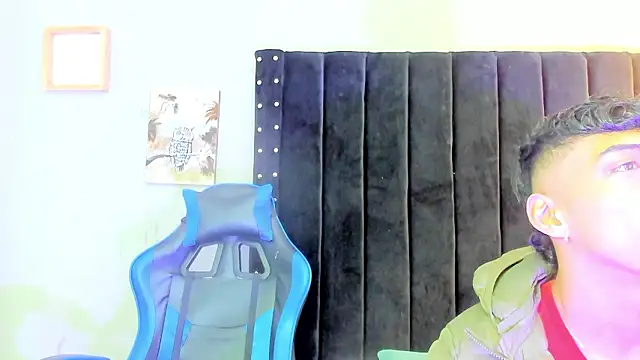 Bryan robayo5 online show from February 23, 2026, 11:11 am