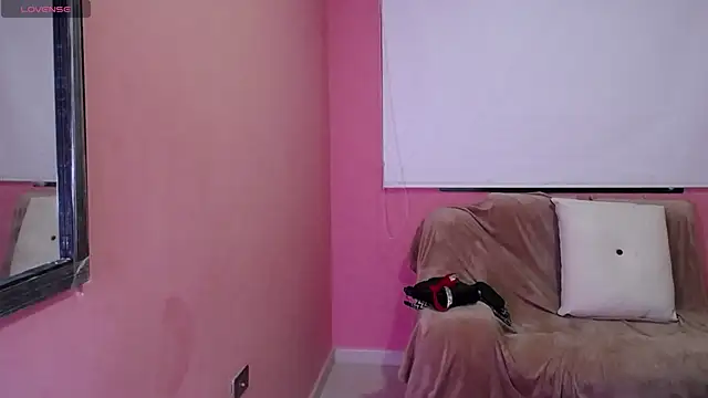 Karla Soff 19 online show from January 12, 2026, 7:09 pm