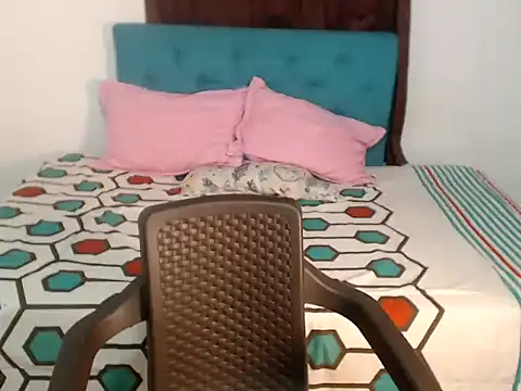 Snapshot of Emmy_sexx1 chatting on December 1, 2025, 1:23 pm Emmy sexx1 online show from December 1, 2025, 1:23 pm