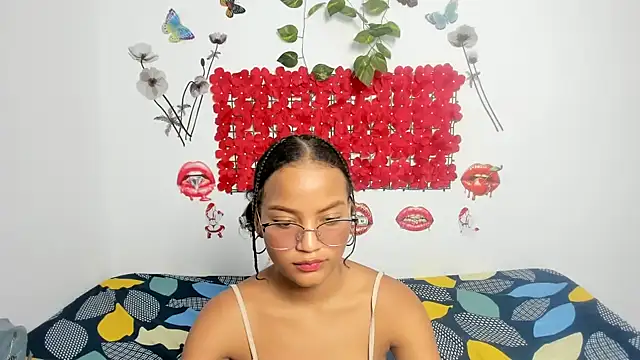 Tania hot0 online show from November 30, 2025, 9:04 pm