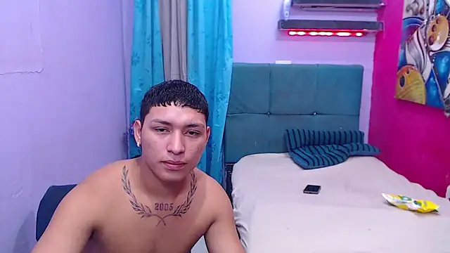 twinks fuck online show from August 4, 2026, 12:04 am