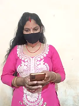 Pooja bhabhi00 online show from December 14, 2025, 7:25 am