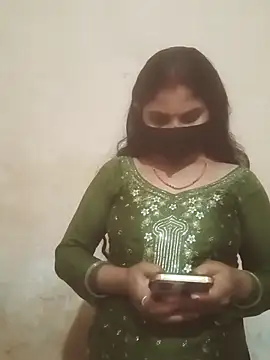 Pooja bhabhi00 online show from December 21, 2025, 6:15 am